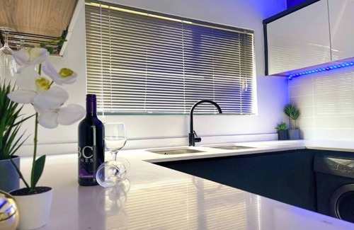 Greater Johannesburg Metropolitan Area Apartment | Family Elegant Smart Home