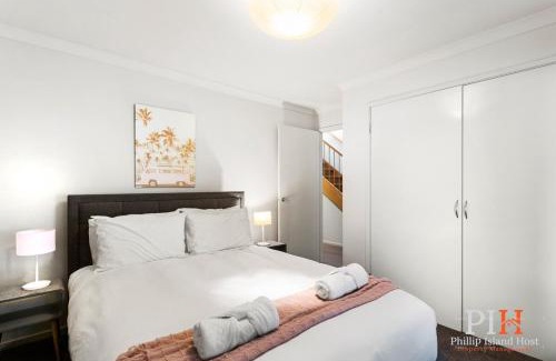 Cowes House | Family Entertainer Sleeps 10