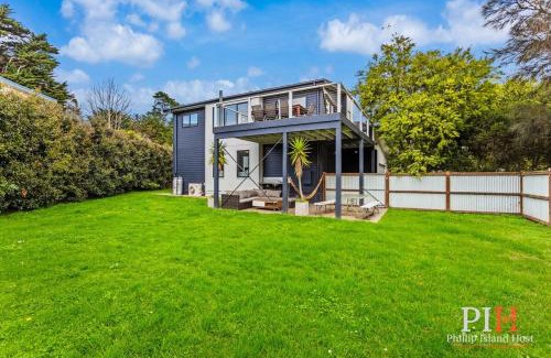 Cowes House | Family Entertainer Sleeps 10