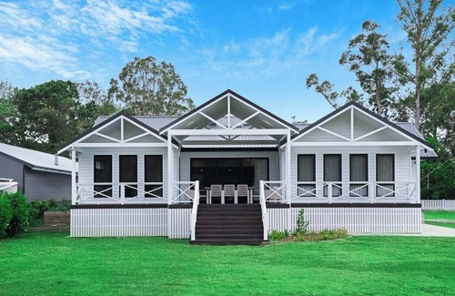 Blackalls Park House | Family Escape - BYO Boat