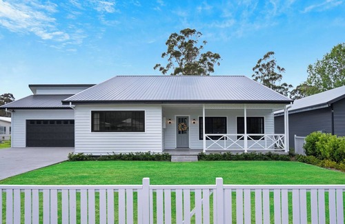 Blackalls Park House | Family Escape - BYO Boat