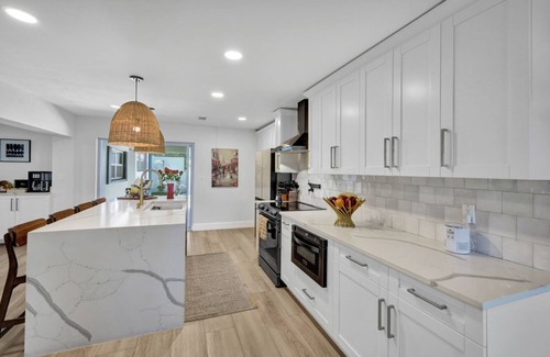 McGregor House | Family Escape in Fort Myers with Pool – Near Downtown and Beaches