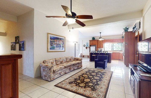 Santa Elena House | Family Estate with High-Speed WiFi, Private Pool, Basketball, Office, & Patio