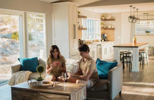 Ahwahnee Villa | Family Farmhouse by Casa Oso with views and spa