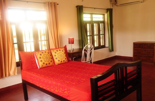 Pondicherry House | ♥Family favourite♥ huge villa , sleeps 15.