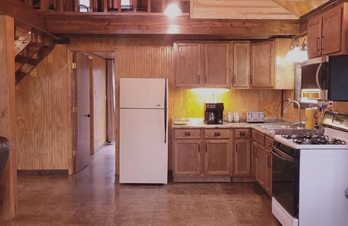 Centreville Cabin | Family Fishing Stay - Private Cahaba River Access