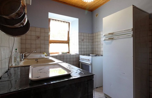 Anchenoncourt-et-Chazel Cottage | Family cottage for 6 with games room and billiards
