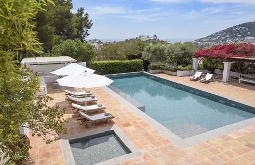 Santa Eulalia del Rio Villa | Family friendly authentic farmhouse with large pool and license