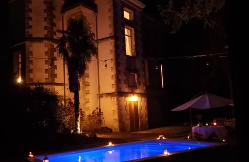 Gontaud House | FAMILY FRIENDLY CHÂTEAU nSleeps 15 with additional accomodation for 4.