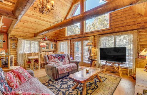 Heber House | Family-Friendly Cabin with Fire Pit in Forest Lakes