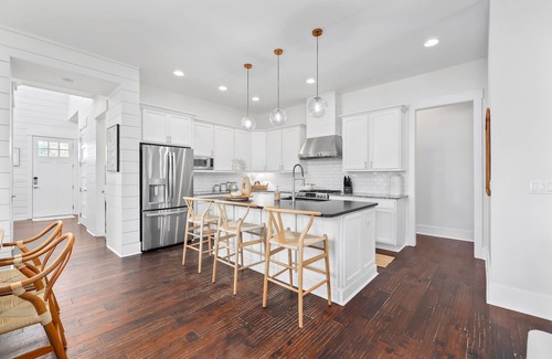 Jacksonville Beach House | Family-Friendly Luxe Home with Heated Pool & Games