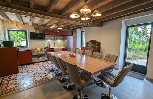 Aulnay-la-Riviere Cottage | Family-Friendly Getaway: Heated Pool, Garden, Near Fontainebleau & Paris