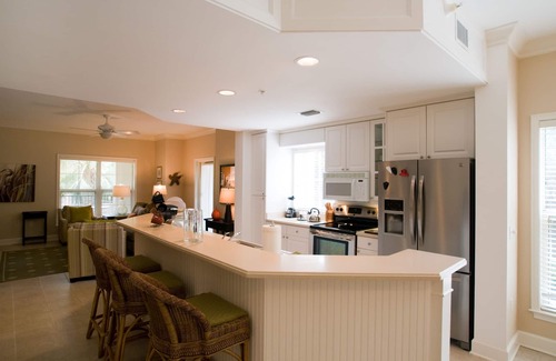 North Forest Beach Condo | Family Friendly-Highly Rated. 1 Block to the Beach, Discounted to fill openings.