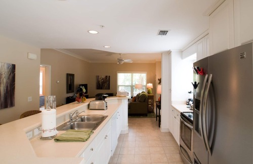 North Forest Beach Condo | Family Friendly-Highly Rated. 1 Block to the Beach, Discounted to fill openings.