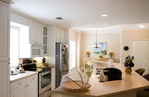 North Forest Beach Condo | Family Friendly-Highly Rated. 1 Block to the Beach, Discounted to fill openings.