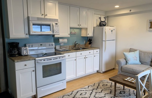 Old Orchard Beach Condo | Family Friendly 2 Bedroom 1 Bath Oceanview Condo 189 East Grand Ave Unit 306