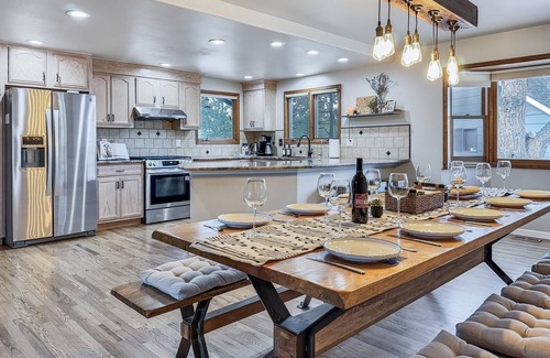 Briargate House | Family-friendly 6-bedroom home with fitness room, patio, and space to unwind