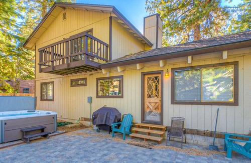 Montgomery Estates House | Family-friendly home with private hot tub, fenced yard, woodstove & foosball