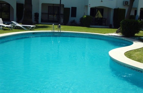 New Golden Mile House | Family friendly, 10 min walk to beach, private garden, nr Marbella & Estepona,