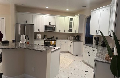 Vista East House | Family friendly! 10 min from MCO, within 20 min to Disney, Universal, Downtown