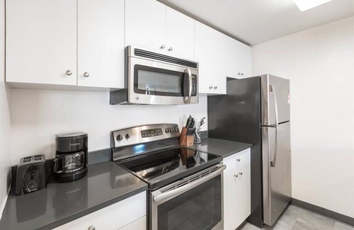 Hoboken Apartment | Family-friendly 1BR nr Church Square Park | Riverside