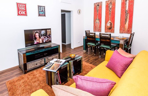 Simmering Apartment | Family Friendly 2 Bedroom Apartment