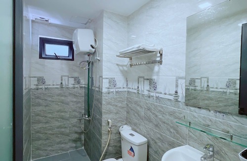 Ngu Hanh Son Apartment | Family-friendly - 2 BR - Full Kitchen