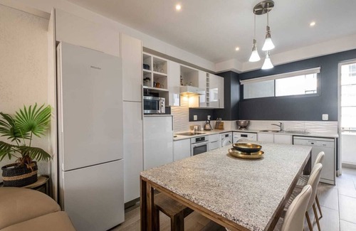 Pretoria Apartment | Family-Friendly#2BR APR: Poolside#Near Menlyn Mall