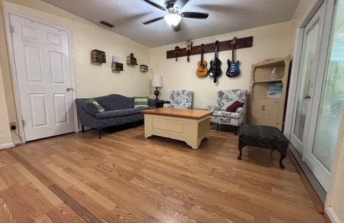 Port Orange House | Family-Friendly 3-bedroom house in Quiet Neighborhood in Coastal Port Orange