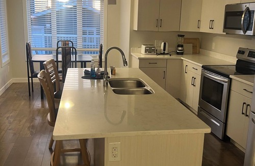 Saskatoon House | Family Friendly 3 bedroom Home Away from Home