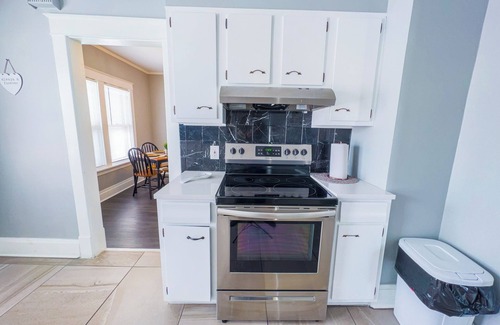 Niagara Falls House | Family-Friendly 3Br-Free Parking & Wifi
