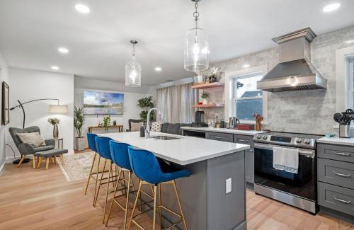 Salem Apartment | Family Friendly 3BD Oasis-Parking, WIFI & Pets OK!