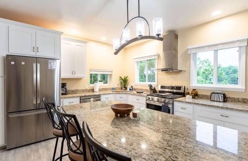 East Allegheny House | Family Friendly 3BR/3.5Bath-Near Pgh's Hot Spots!