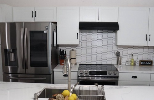 Thornton House | Family Friendly 4 bedroom home near Denver/Boulder