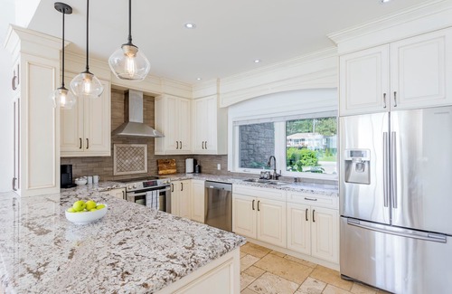 Severn Cottage | Family Friendly 4-bedroom Cottage in Washago with WiFi