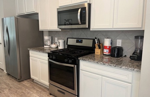 College Park House | Family-Friendly 4-Bedroom Home Near The Woodlands