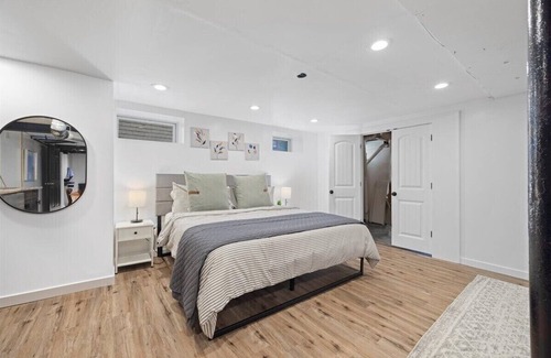 South Kansas City House | Family Friendly 4BR Charmer w/ Games & Sunny Yard
