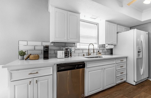 Carrollton House | 🌟Family-Friendly 4BR🛝Close to All DFW Attractions🌟