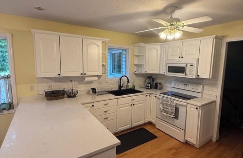 Blaine House | Family-Friendly 5BR Home in Blaine - Hot Tub + Games + Space
