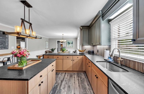 Jamestown House | Family Friendly 7 bedrooms, 4.5 baths with game room & deck