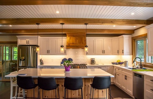 Dunchurch Cottage | Family friendly all season cottage on Whitestone lake. Nestled on 7 acres forest