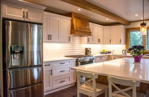 Dunchurch Cottage | Family friendly all season cottage on Whitestone lake. Nestled on 7 acres forest