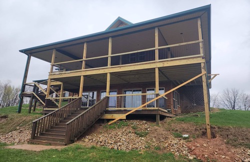 Chambersburg Cabin | Family-friendly and perfect for large groups and family reunions