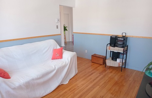 Nouveau-Rosemont Apartment | Family-friendly apartment close to the botanical gardens