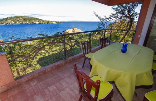 Kali House | Family-friendly apartment in old fishermen village close to Zadar