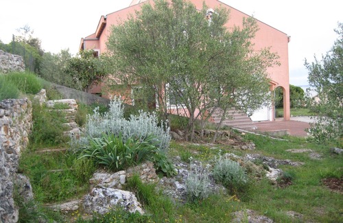 Kali House | Family-friendly apartment in old fishermen village close to Zadar