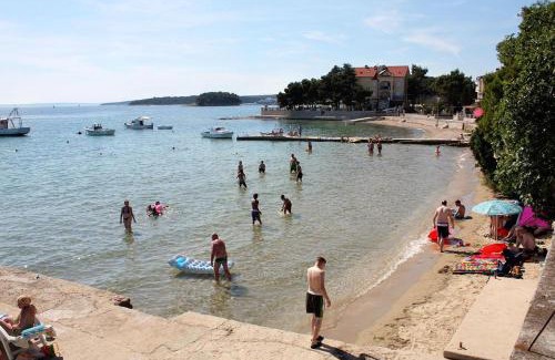 Rab Apartment | Family-friendly apartments with swimming pool Mundanije, Rab - 5076