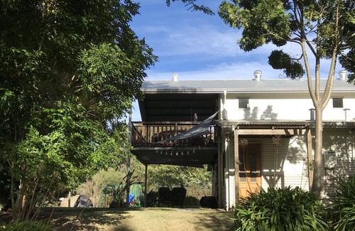 Wellington Forest House | Family Friendly Shady Retreat in the beautiful Ferguson Valley.
