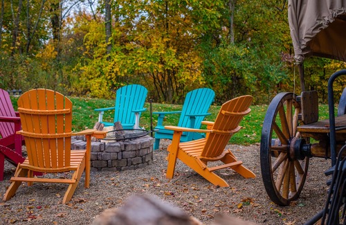Dundee Cabin | Family Friendly Barndominium in Amish Country (Sleeps 8)