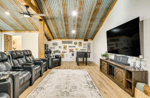 Easley House | Family-Friendly Barndominium Near Greenville!